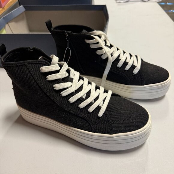 Universal Thread Women's Cassie Sneakers Black 9 - Picture 1 of 11